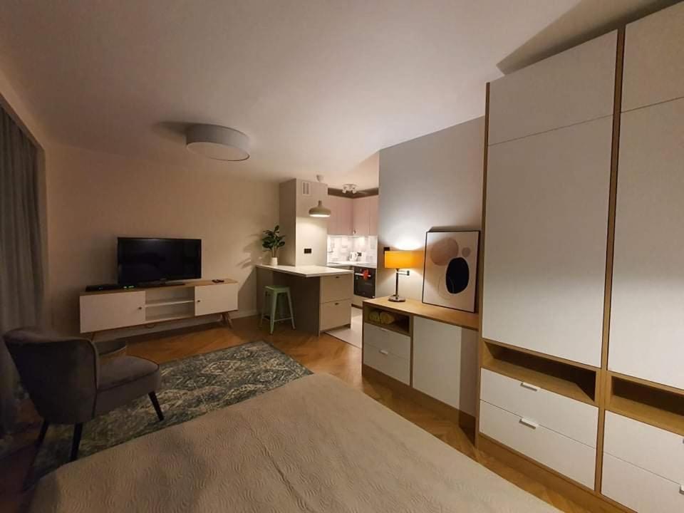 Mlociny Metro Apartment 3 Warsaw Exterior photo